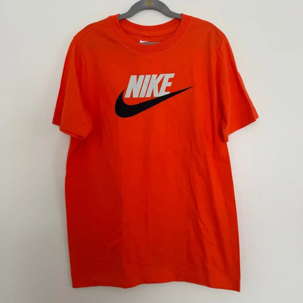 Nike Swoosh Tee in Orange